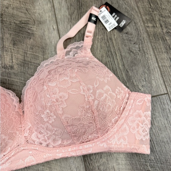 40C Torrid‎ Light Pink Lace Bra - Picture 3 of 15